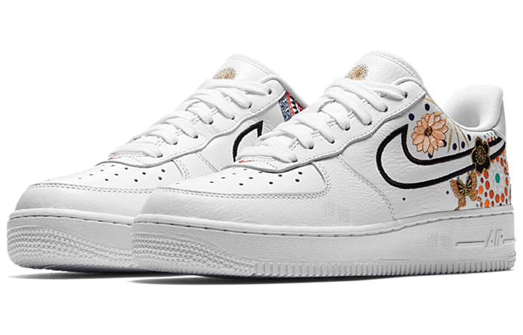 Женские кроссовки Nike Air Force 1 (белые) — 白/彩色 — фото 3