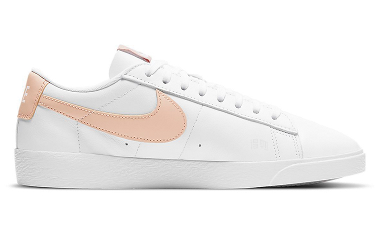 Женские кеды Nike Blazer LE (бледно-оранжево-белые) — фото 2