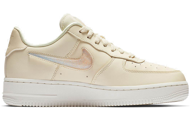 Женские кроссовки Nike Air Force 1 Wmns jelly puff OG (бежевый) — фото 2