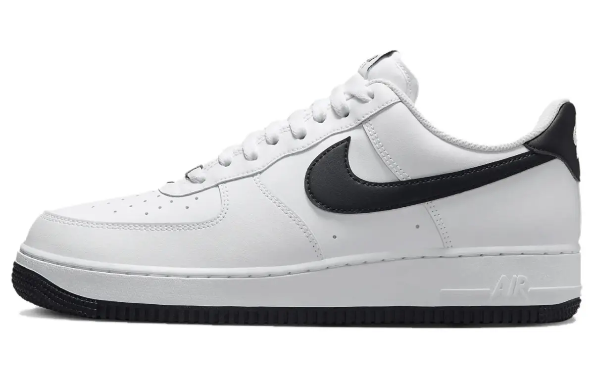 Nike Air Force 1 White Black Outsole