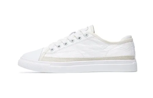HOTSUIT Microfiber Leather Coverage Slip Resistant And Abrasion Resistant Low top Skateboard Shoes Unisex