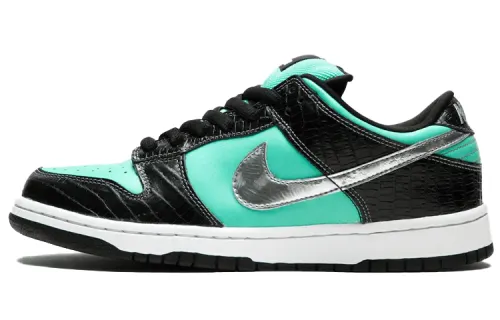 Nike Sb Dunk Low Diamond Supply Co. + An Exclusive Offer With Apple Pay!