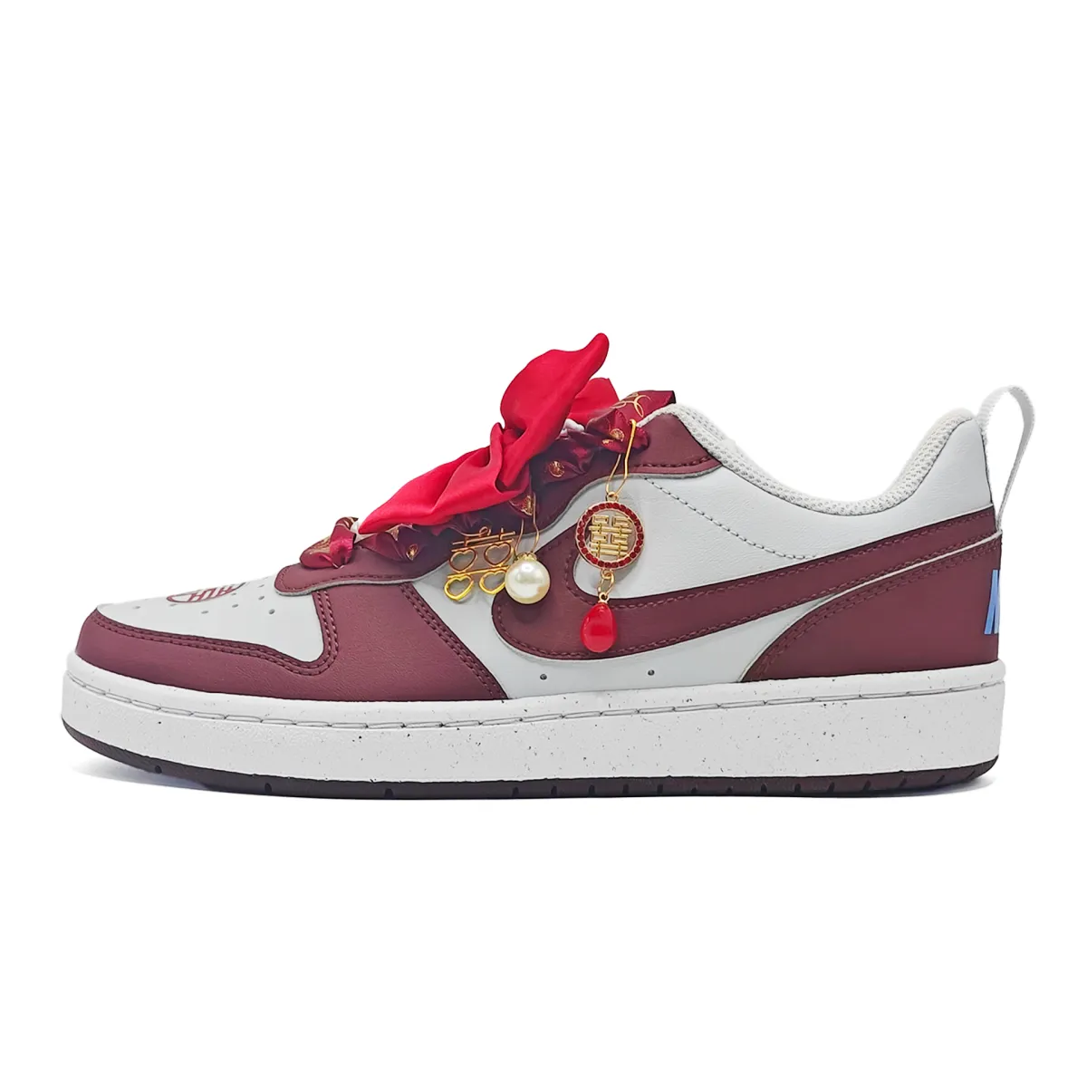 Nike Court Borough 2 Lightweight Low top Skateboard Shoes Women's Burgundy