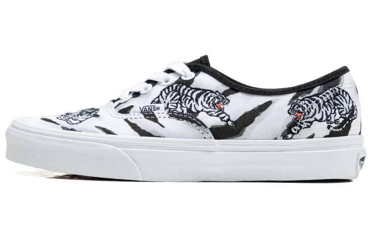 Vans Unisex Authentic Low Top Sneakers Black/White