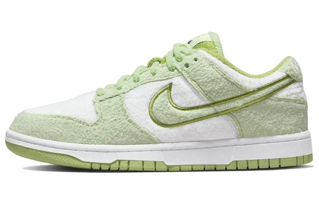 Nike Dunk Low Se 'Fleece Honeydew' Women's