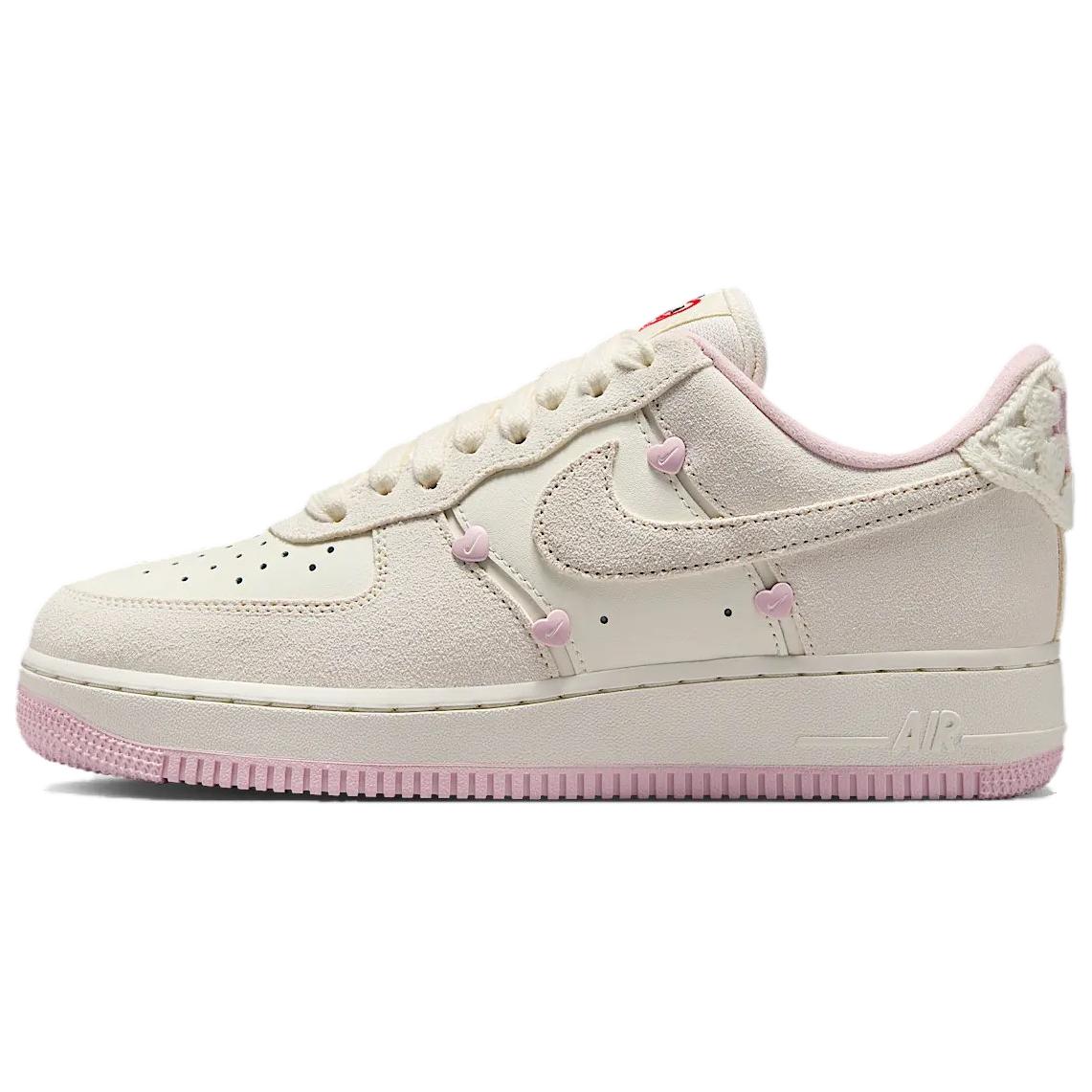 Женские кроссовки Nike Air Force 1 Low Valentine’s Day (белые)