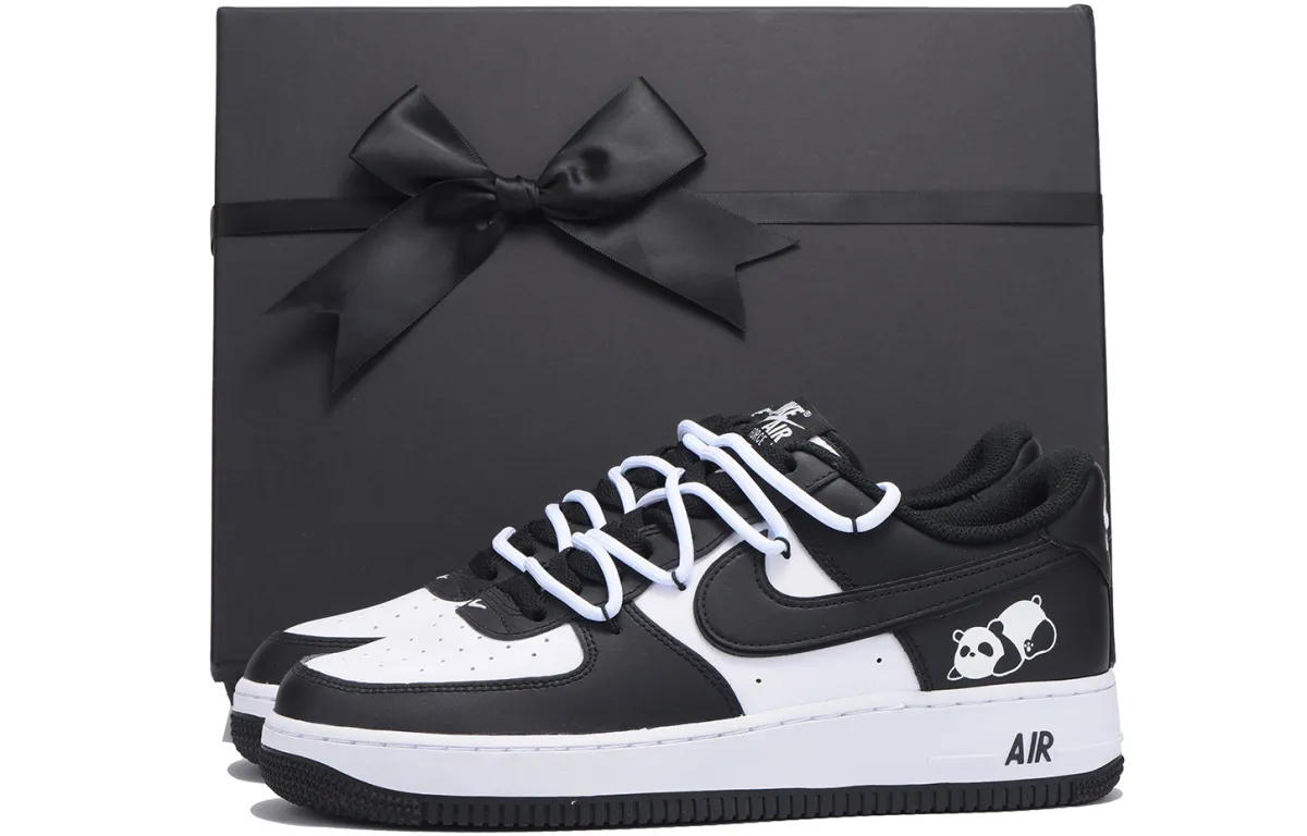Nike Air Force 1 Slip Resistant Abrasion Resistant Low top Skateboard Shoes Unisex Black White
