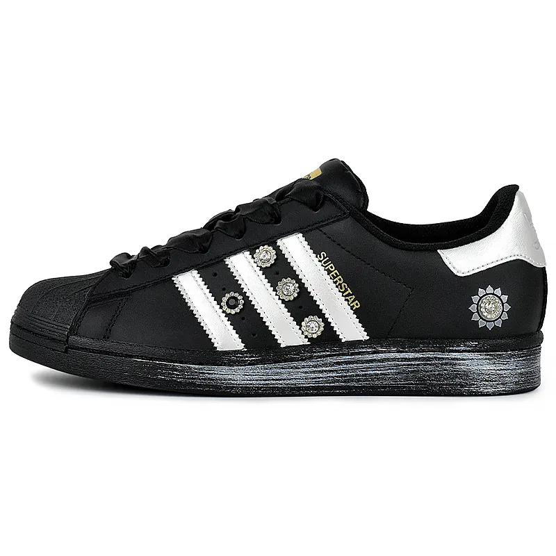 Adidas Originals SUPERSTAR Wear resistant And Lightweight Low top Skateboard Shoes Unisex Black White