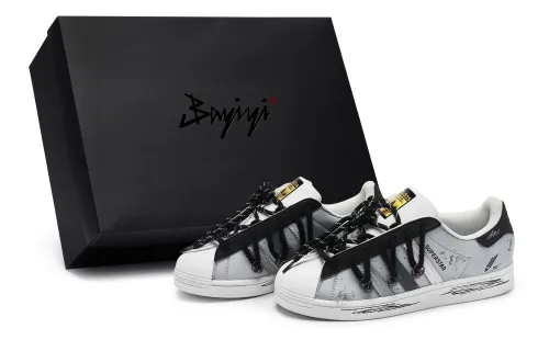 Adidas Originals SUPERSTAR 811 Manufacturing, Painting Note, Special Shoe Box Slip Resistant Abrasion Resistant