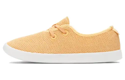 Allbirds Tree Skippers Slip Resistant Cushioning Low top Skateboard Shoes Women's Light Egg Yolk