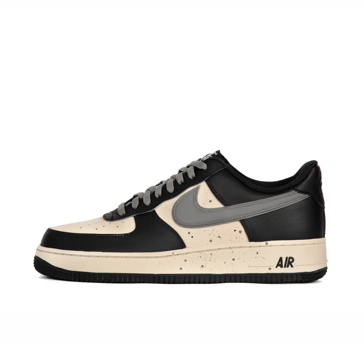 Nike Air Force 1 Abrasion Resistant Slip Resistant Low top Skateboard Shoes Men's Beige Black