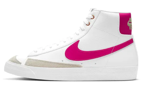 Nike Blazer Mid World Tour