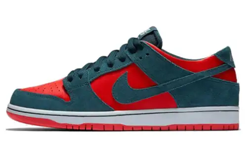 Nike SB Dunk Low Reverse Shark