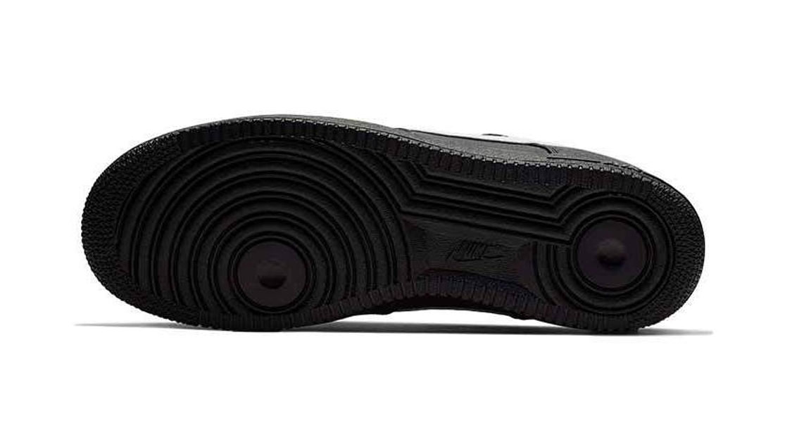 Мужские кроссовки Nike Air Force 1 Big Swoosh (черные) — Чёрный — фото 6