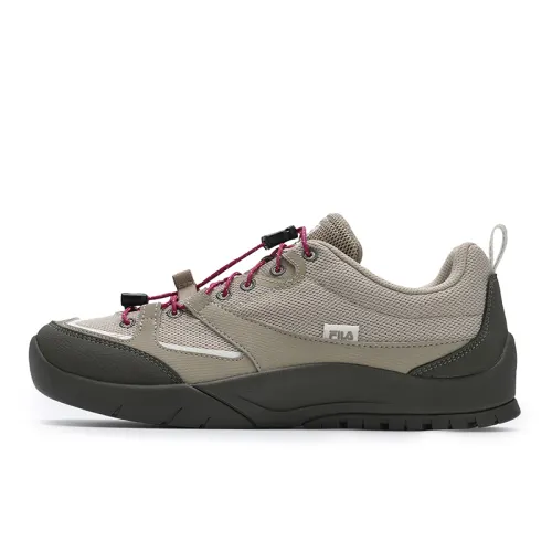 FILA CAMLIFE Mountain Crossing Shoes Abrasion Resistant Breathable Low top Skateboard Shoes Women's Yellow Gray
