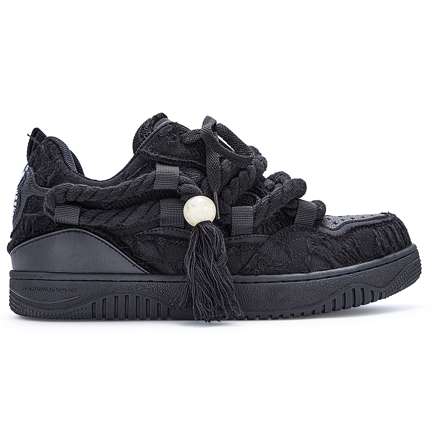 SENGUOGUO Low top Skateboard Shoes For Summer Unisex Black