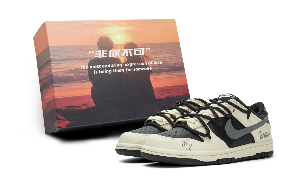 Nike Dunk Abrasion Resistant Abrasion Resistant Low top Skateboard Shoes Unisex Beige Gray Black
