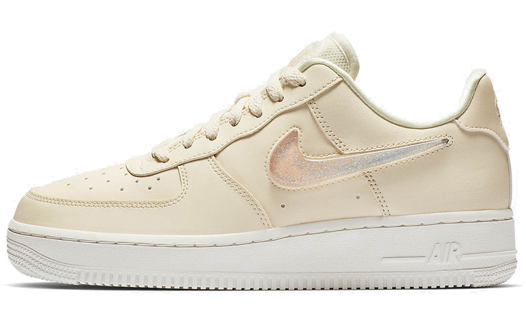 Женские кроссовки Nike Air Force 1 Wmns jelly puff OG (бежевый) — фото 1