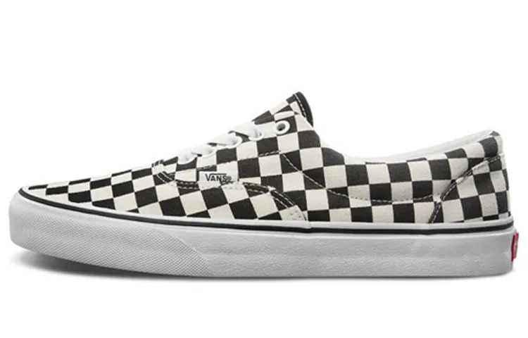 Vans Checkerboard Abrasion Resistant Breathable Low top Skateboard Shoes Unisex Black White