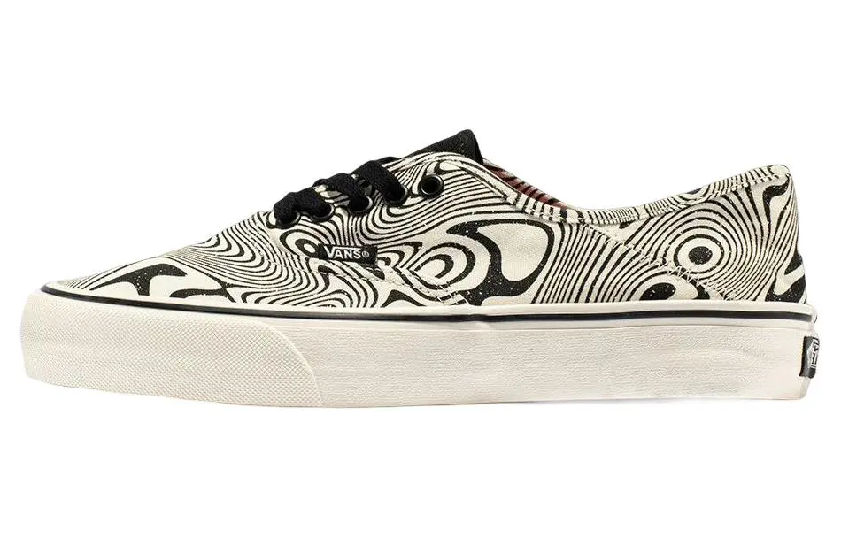 Vans Plimsolls Authentic VR3 Sf 'White Black'
