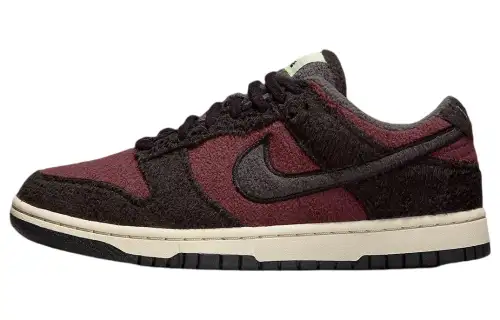 Nike Dunk Low Se 'Fleece Burgundy Crush' Women's