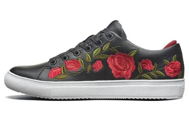 Skechers MARK NASON RAZOR Low top Skateboard Shoes Women's Black Red