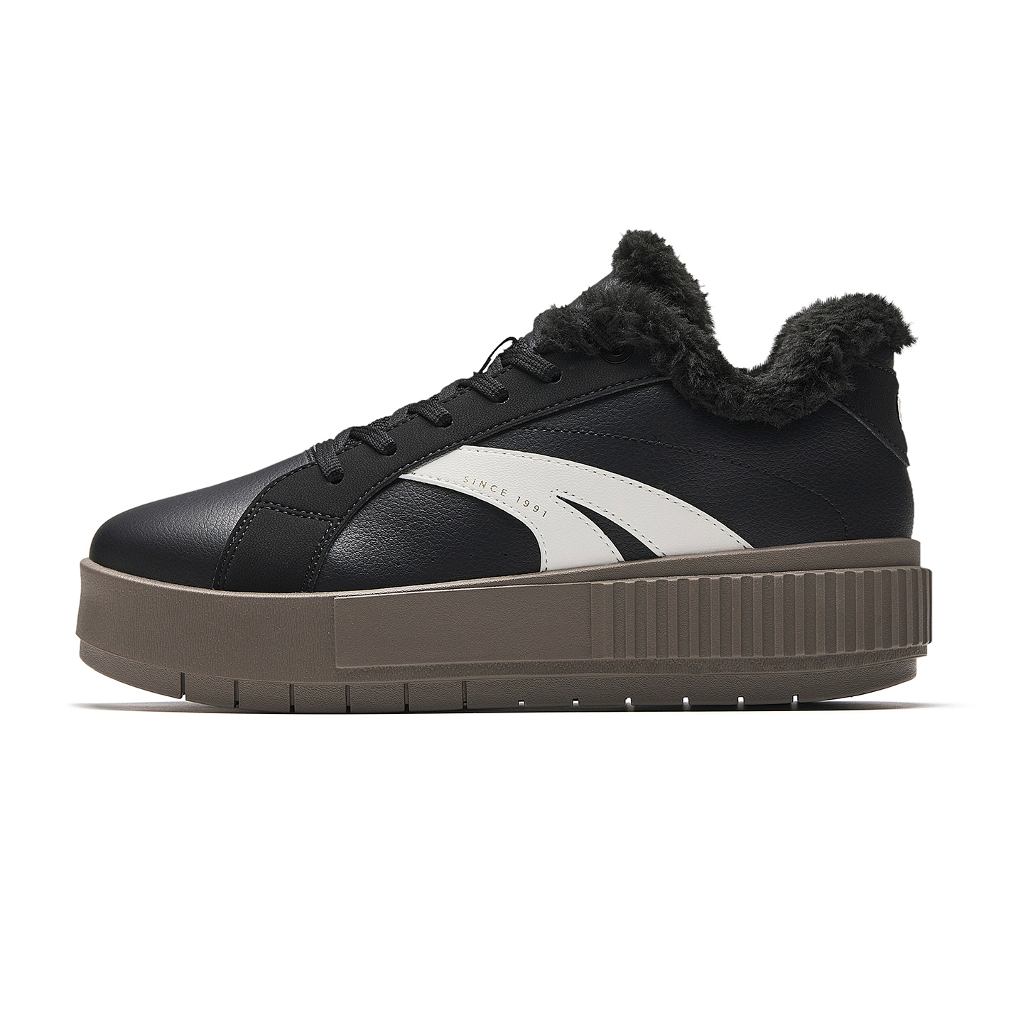 Женские кеды Anta TT Shoes (черно-белые)