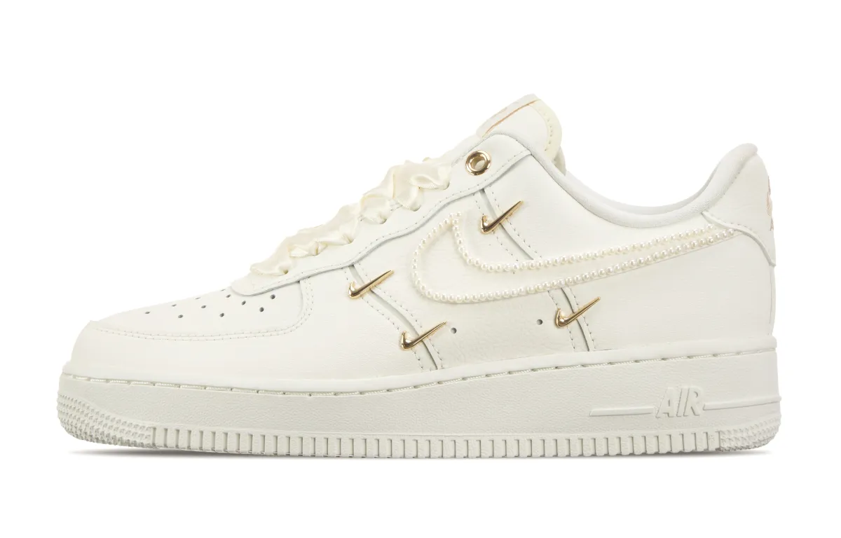 Nike Air Force 1 Slip Resistant Abrasion Resistant Slip Resistant Abrasion Resistant Low top Skateboard Shoes Women's