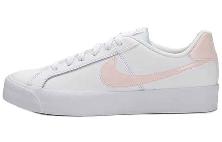 Женские кеды Nike Court Royale AC (белые) — фото 1