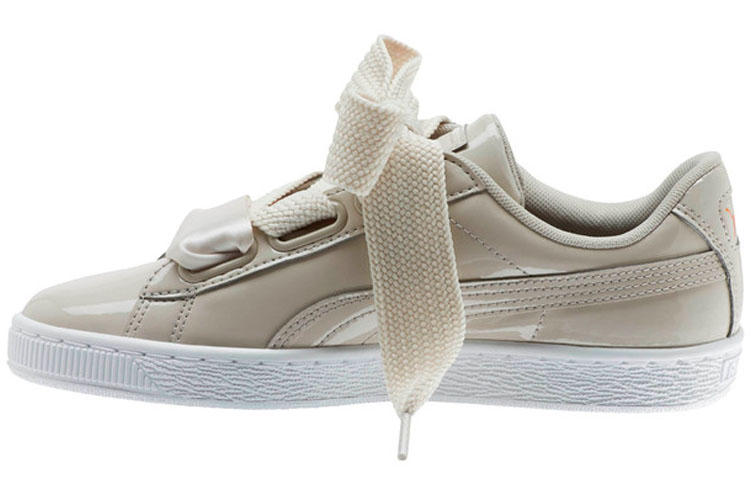 Женские кеды PUMA Basket Heart (серебряные)