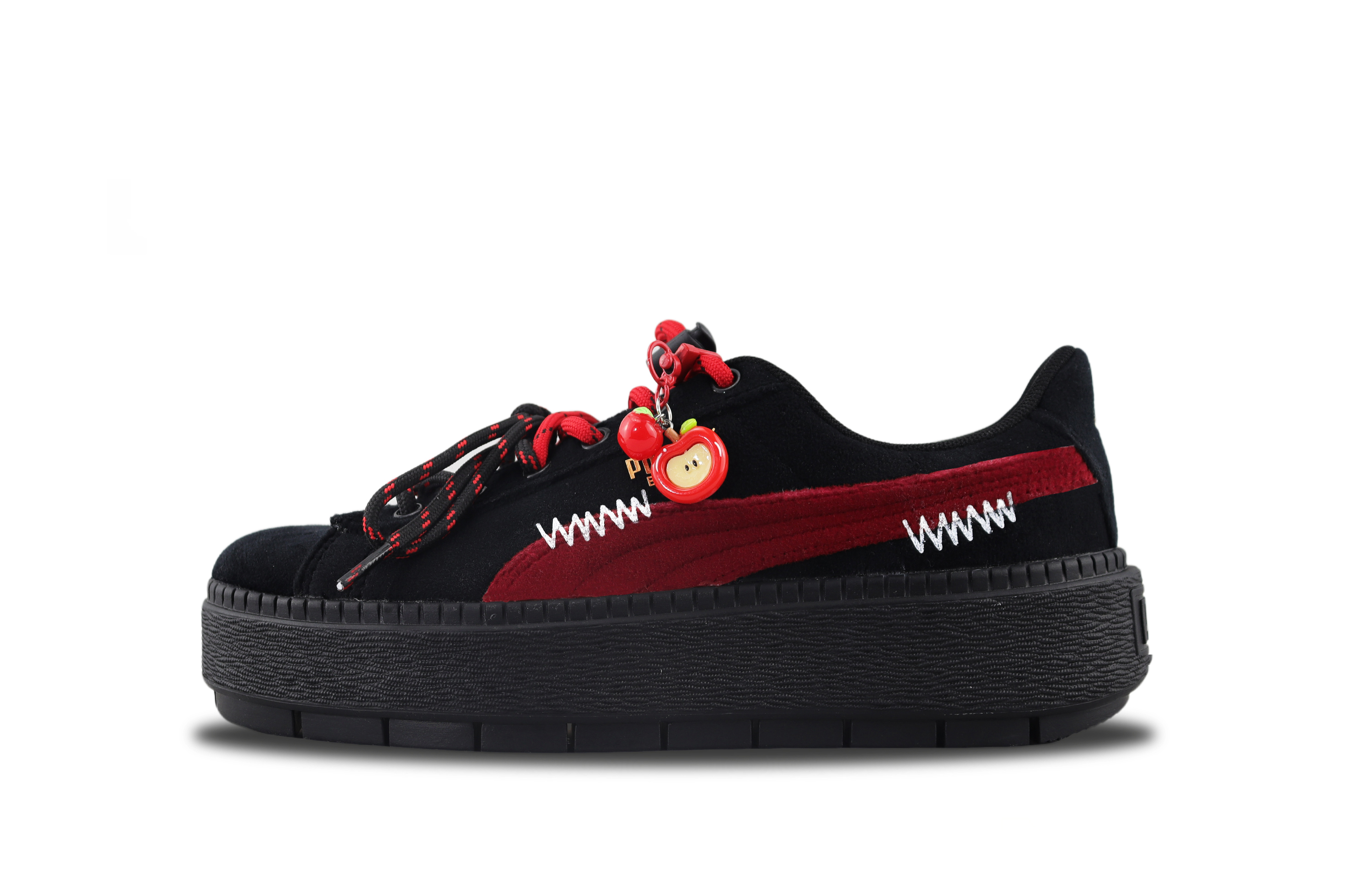 PUMA Platform Trace Slip Resistant Abrasion Resistant Low top Skateboard Shoes Women's Black Red