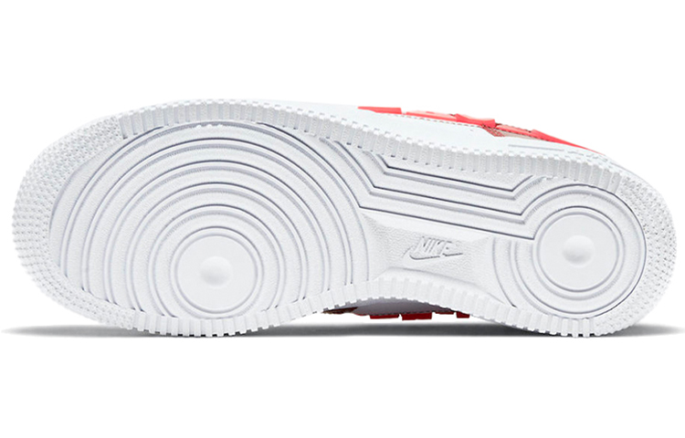 Женские кроссовки Nike Air Force 1 Love For All (красный / белый) — фото 6