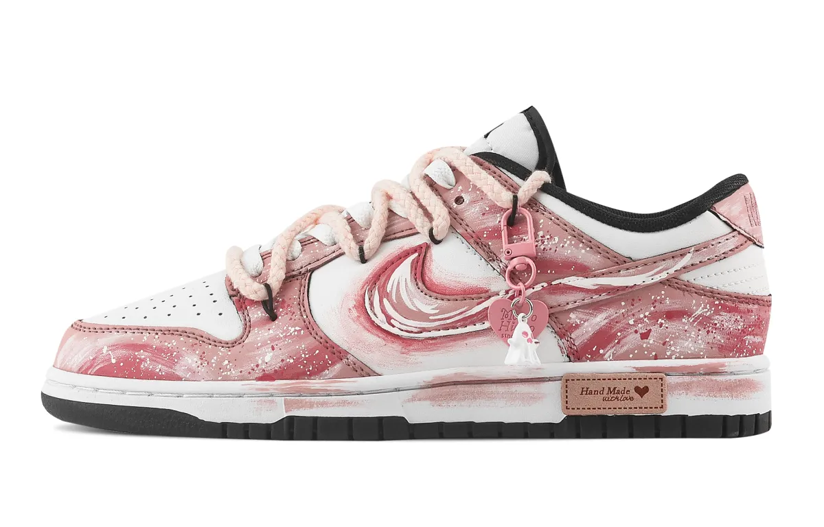 Nike Dunk Heartbeat Colored Glaze Abrasion Resistant Low top Skateboard Shoes Unisex Pink