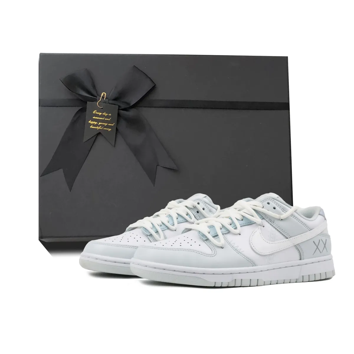 Nike Dunk Skateboard Shoes Unisex Low Top Gray, White