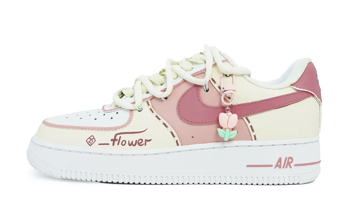 Nike Low top Skateboard Shoes Women's Beige White Brown