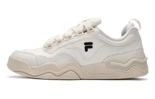 Fila Classic Kicks Versatile Comfort 'White'