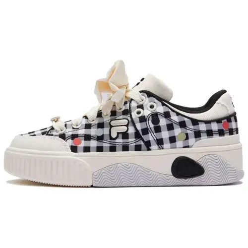 FILA FUSION STACK Low top Skateboard Shoes Women's White Black