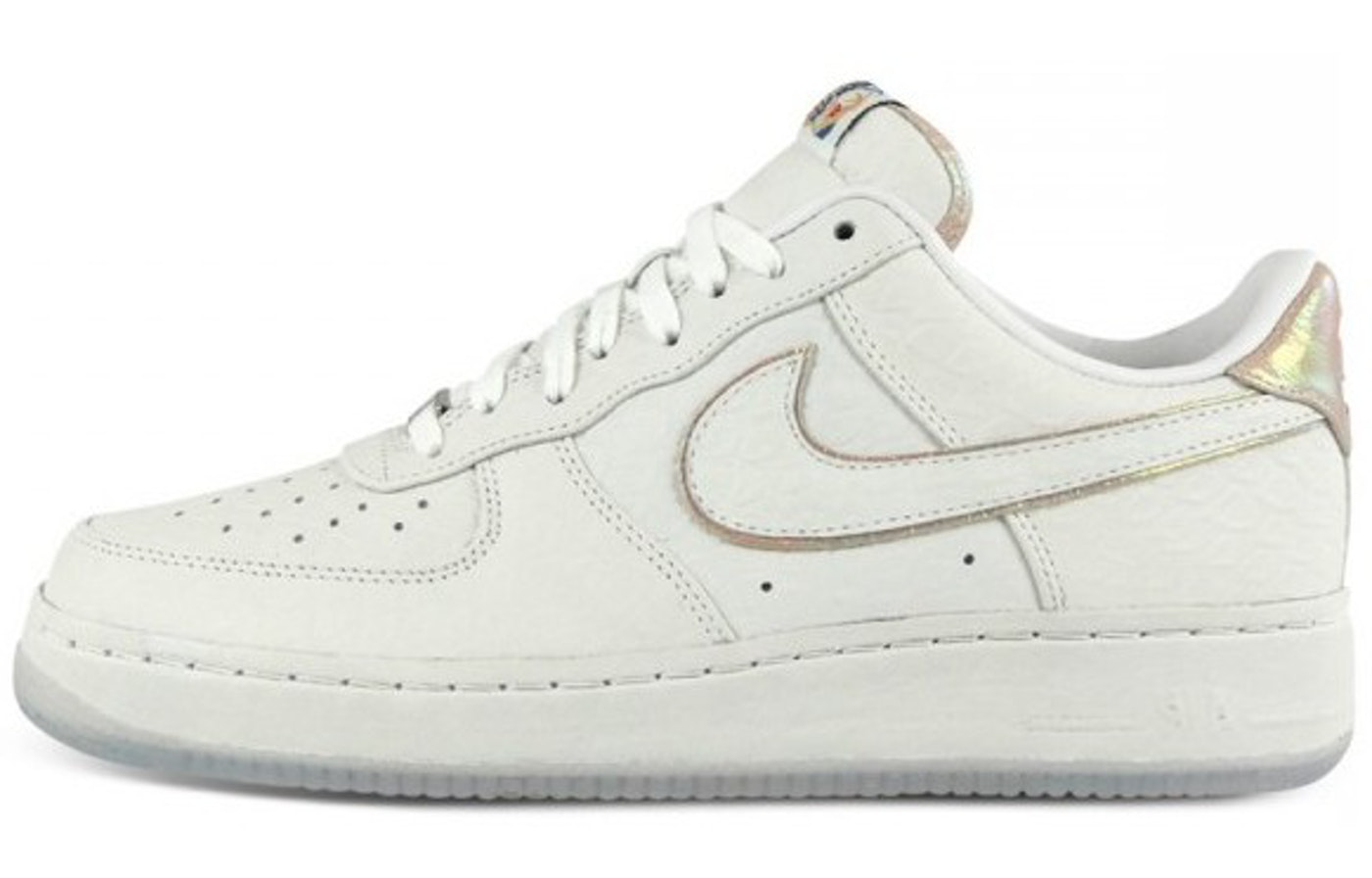 Мужские кроссовки Nike Air Force 1 Year of the Dragon 3 (бежевые) — 白/珍珠白 — фото 1