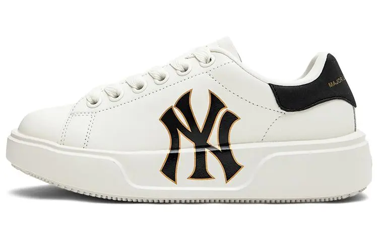 MLB Chunky Classic Low top Skateboard Shoes Unisex Beige Black