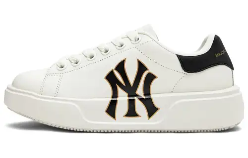 MLB Chunky Classic Low top Skateboard Shoes Unisex Beige Black