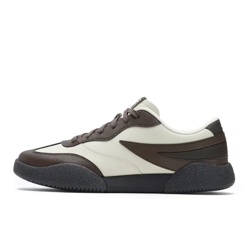 FILA Fashion Cushioning, Wear Resistant Low top Skateboard Shoes Men's Brown