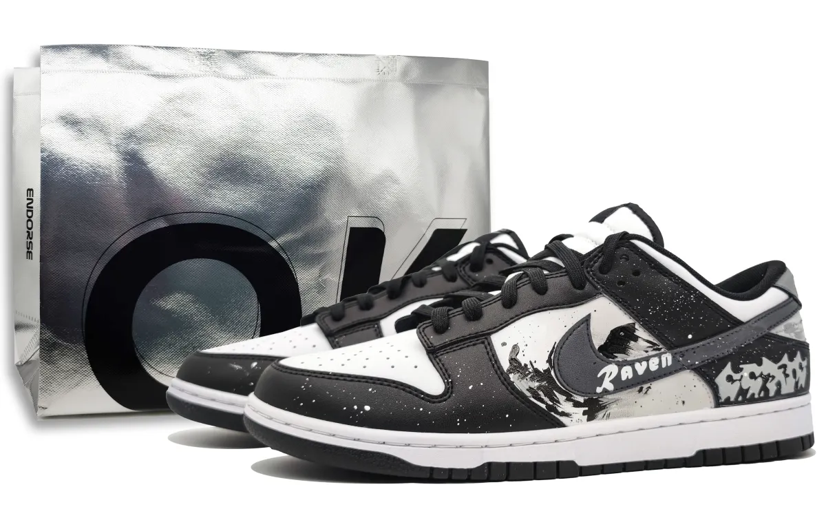 Nike Dunk Wear resistant And Lightweight Low top Skateboard Shoes Unisex Silver Gray