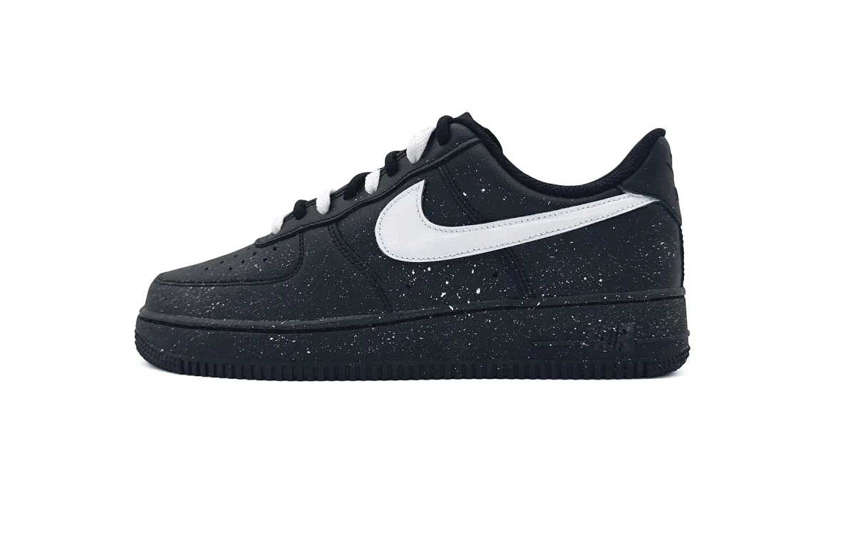 Nike Air Force 1 Slip Resistant Abrasion Resistant Low top Skateboard Shoes Unisex Black White