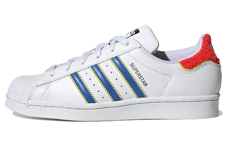 Adidas Originals SUPERSTAR Wear resistant And Lightweight Low top Skateboard Shoes Women's White Blue