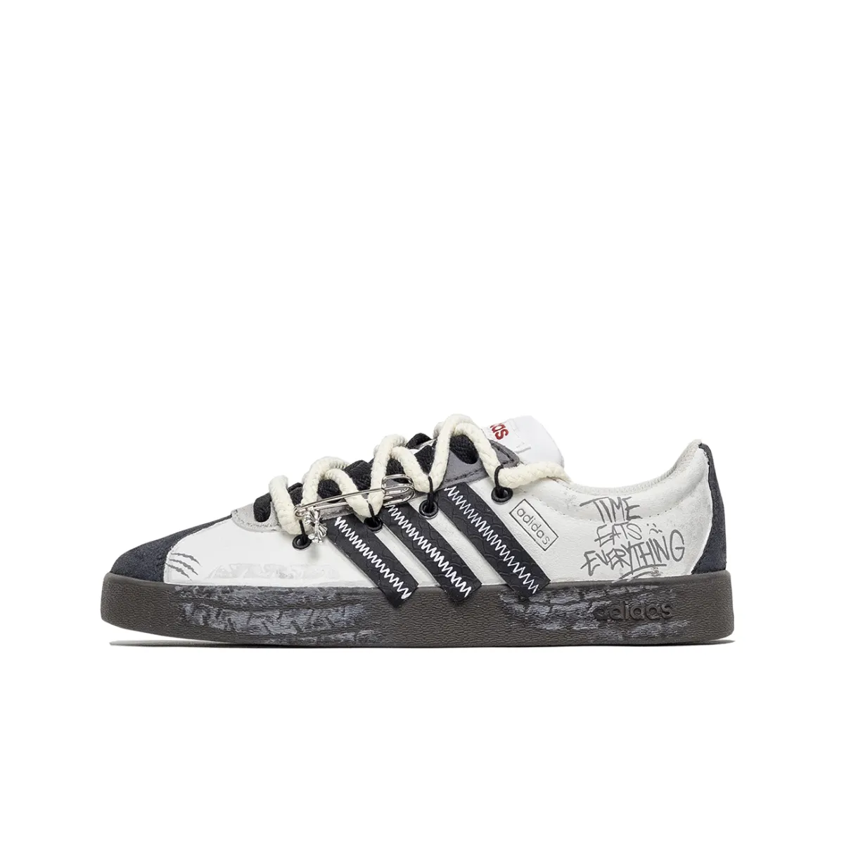 Adidas Slip Resistant Abrasion Resistant Low top Skateboard Shoes Unisex Black White