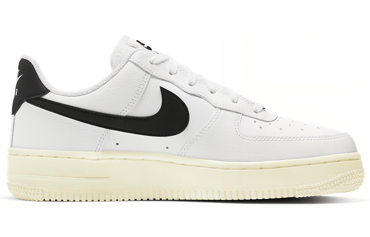 Женские кроссовки Nike Air Force 1 7 (бежевыйбелый / черный) — Бежевыйбелый / чёрный — фото 2