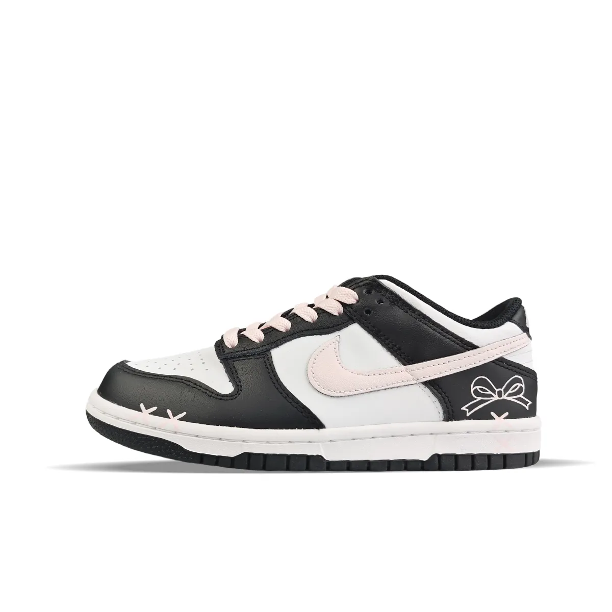 Nike Dunk Abrasion Resistant Low top Skateboard Shoes Unisex Black Pink
