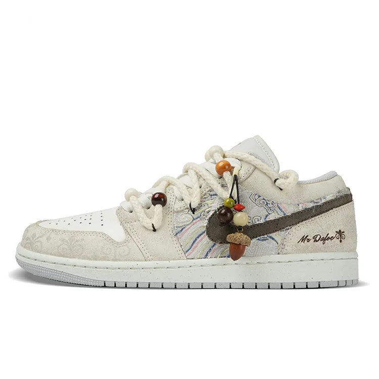 Jordan Air Jordan 1 Slip Resistant Abrasion Resistant Slip Resistant Abrasion Resistant Low top Skateboard Shoes Unisex