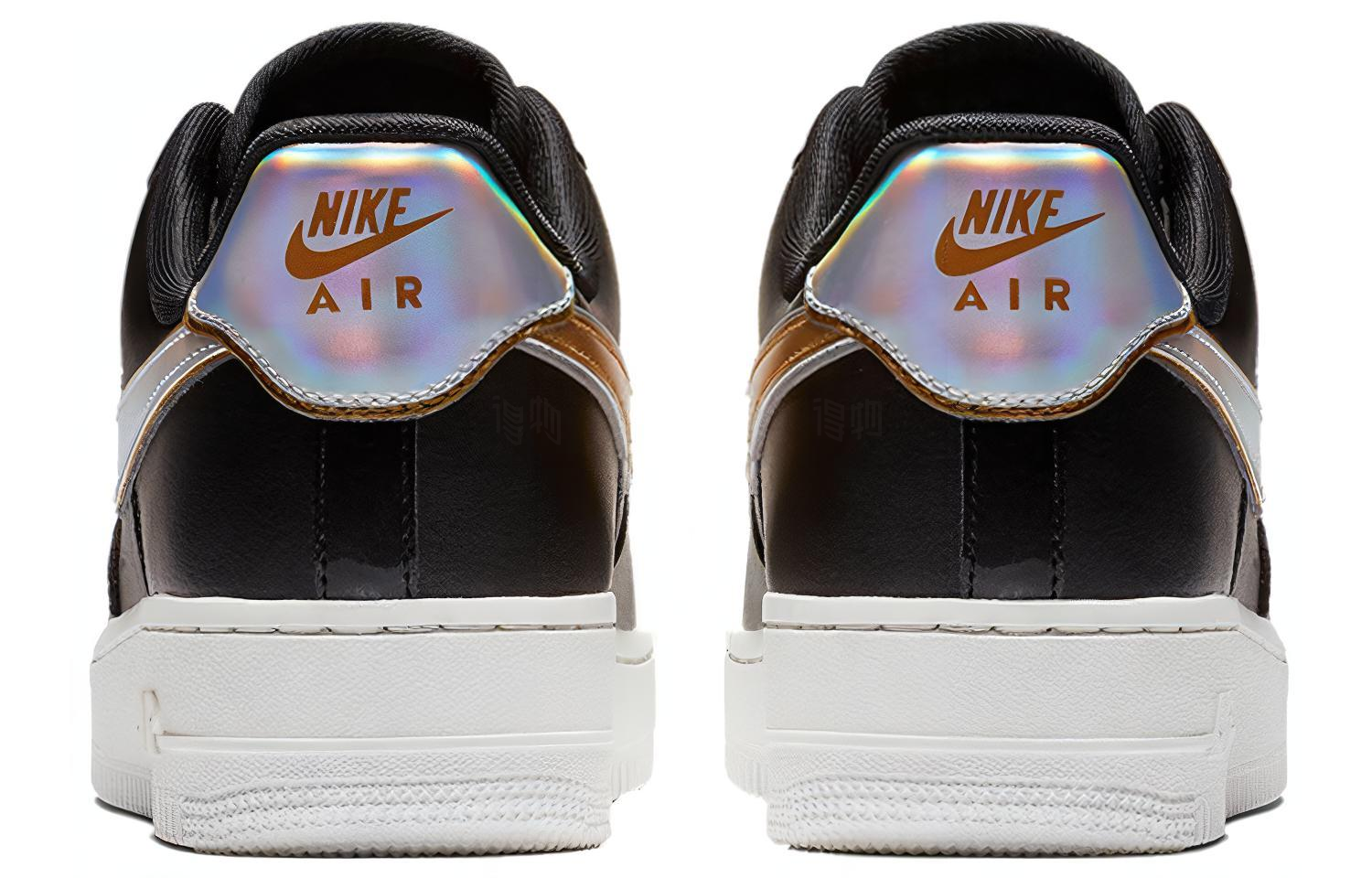 Женские кроссовки Nike Air Force 1 (черно-золотые) — фото 4