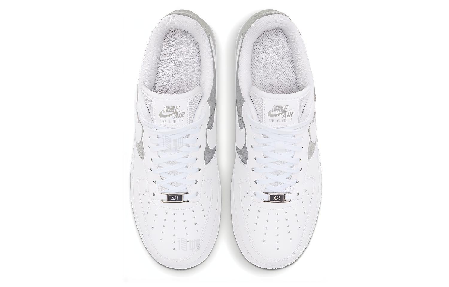 Женские кроссовки Nike Air Force 1 7 (бело-серебристые) — фото 4